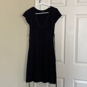 gap black little dress size medium